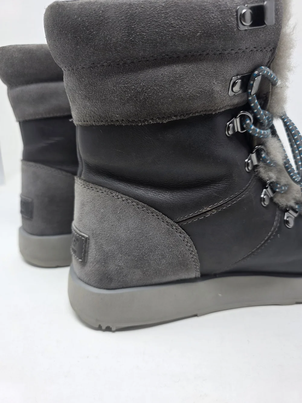 UGG Viki Waterproof Boots Gray Womens 8.5
